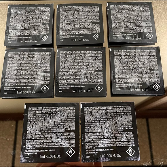 Shade 15 Armani Luminous Silk Foundation Oil Free Radiant Finish Armani Makeup - Picture 4 of 4